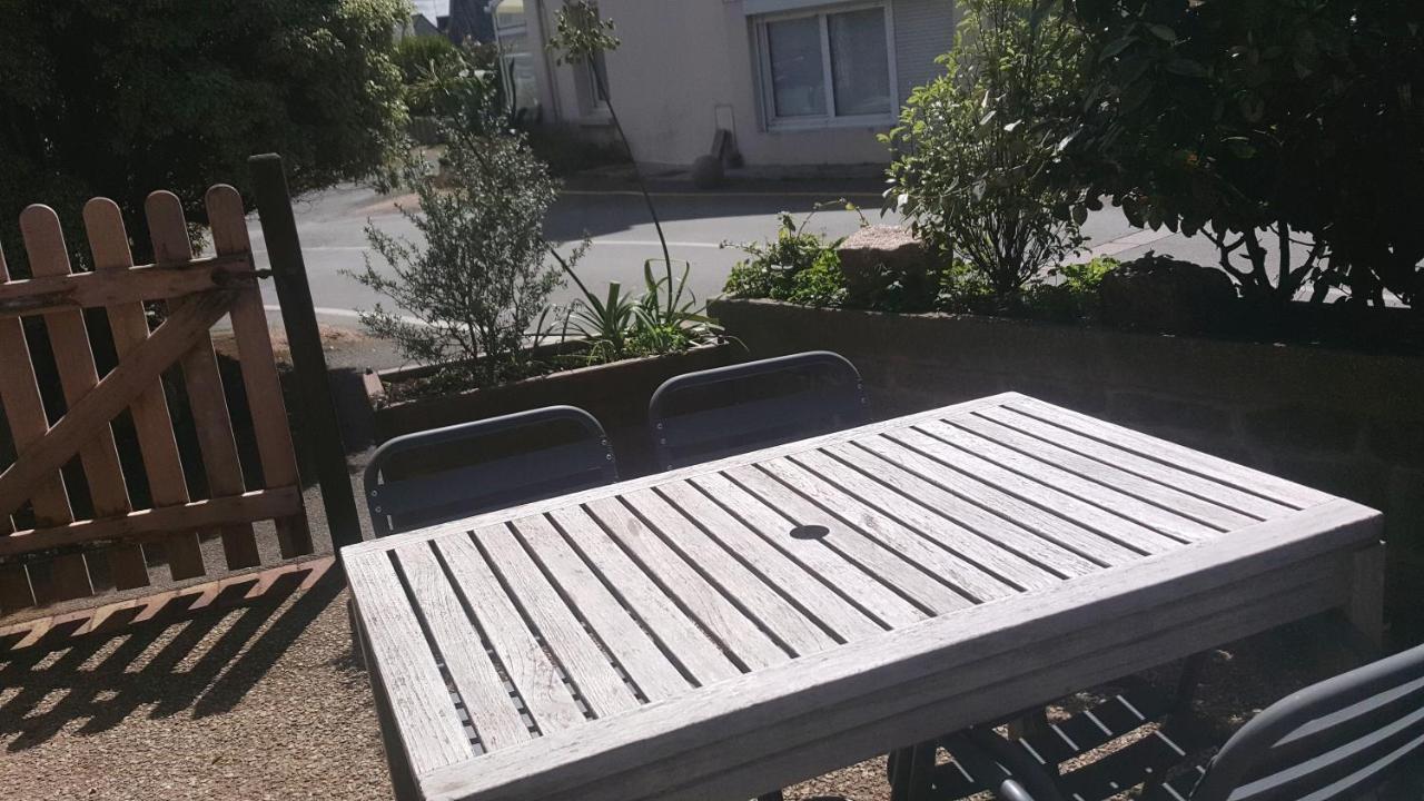 Appartement spacieux à 200 m de la plage-Hôtel de l'Europe Perros-Guirec Esterno foto